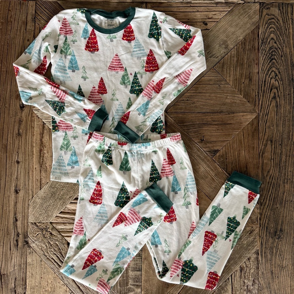 Burt's Bees Kids Pajama Set with Tree Pattern Size 8